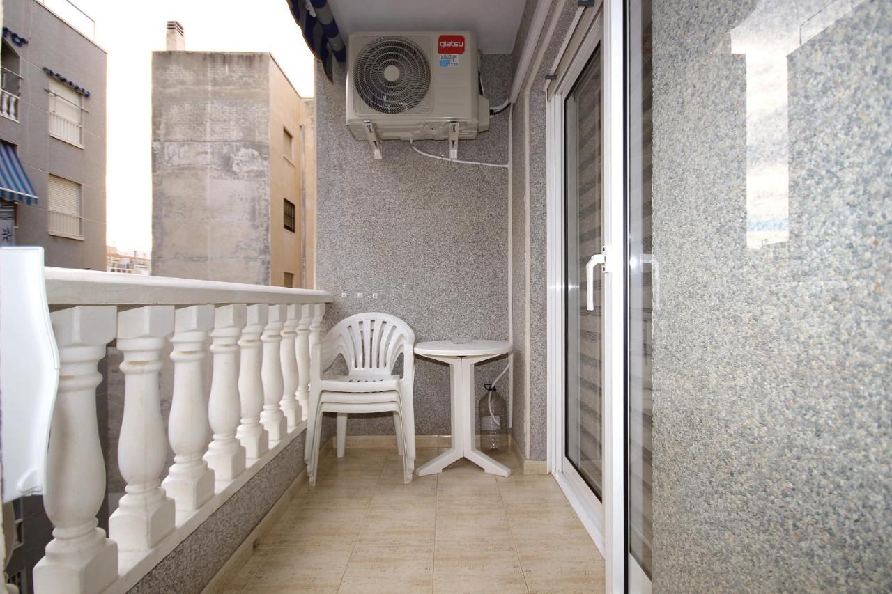 Del Cura Beach Apartment Torrevieja Exteriör bild