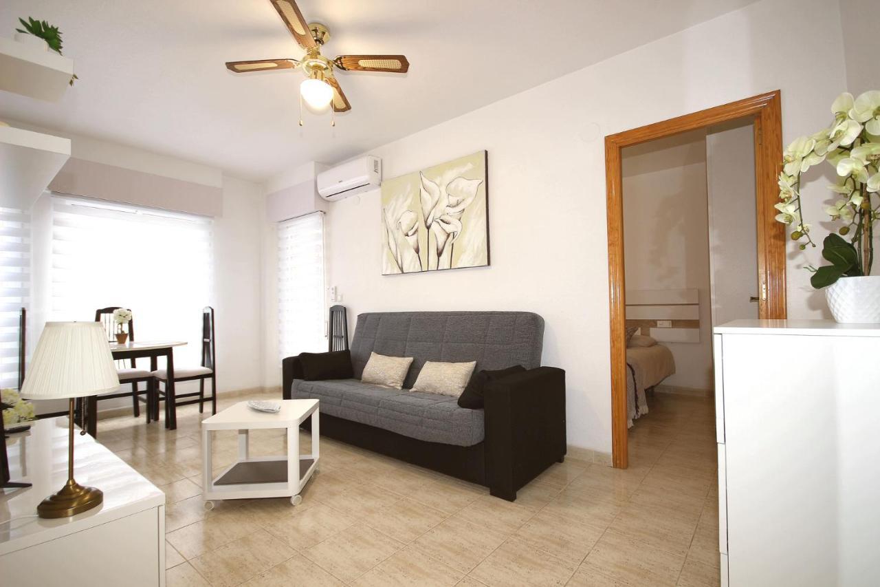 Del Cura Beach Apartment Torrevieja Exteriör bild